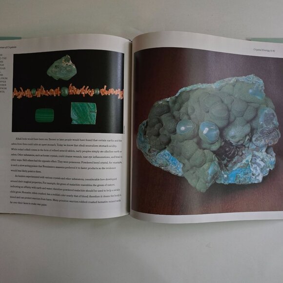 Crystals : the Science, the Lore and the Mysteries by Aff, Bullis, Douglas Micha - Picture 12 of 15